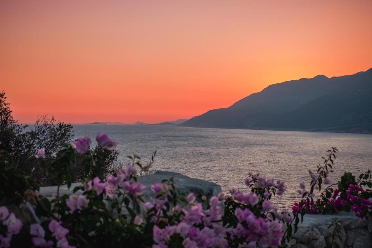 Guemues Yazar Hotel Kaş Exterior photo